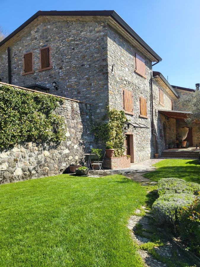 Old Village Linda - Tra Lunigiana & Cinque Terre Comano  Eksteriør bilde